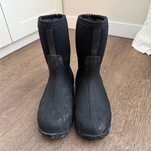 Men’s Bogg Classic Mid Waterproof Boot